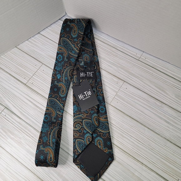 HI-TIE Mens Neck Tie NWT Black Blue Gold Paisleys 100 % Silk Handmade - Picture 5 of 14